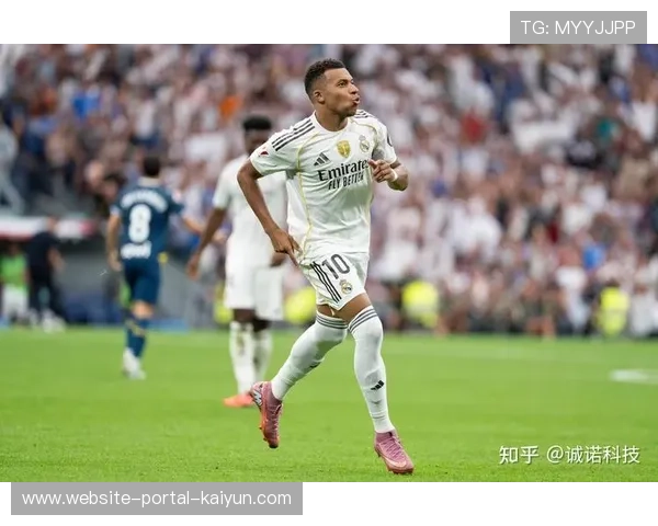 姆巴佩勺子点球致敬迪亚斯,本赛季进球数突破20球领跑射手榜 姆巴佩勺子点球致敬迪亚斯,本赛季进球数突破20球领跑射手榜